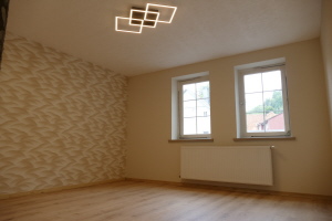 Das Wohnzimmer ist fertig und muß nur noch eingerichtet werden. Das Wohnzimmer ist fertig und muß nur noch eingerichtet werden.